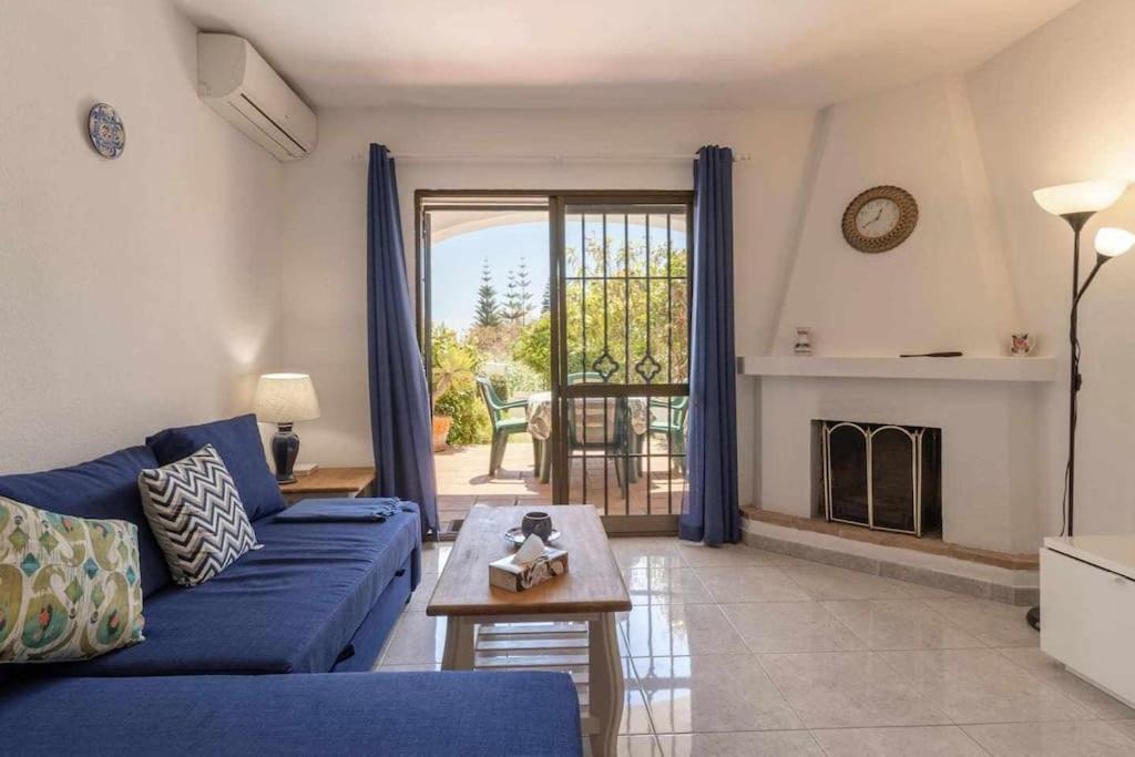 Tropicana Townhouse, 2 Bedroom Next To The Pool Nerja Esterno foto